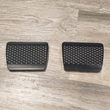 Load image into Gallery viewer, Da Datsun Pedal Set