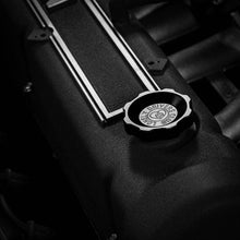 Load image into Gallery viewer, Juliet Oil Cap