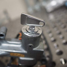 Load image into Gallery viewer, BMW 2002 MS × LDC Killswitch Key